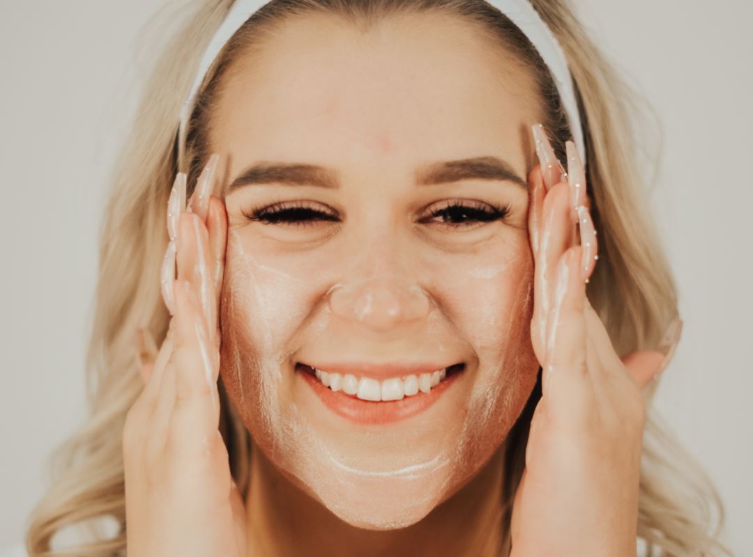 Aquafolia Hyperpigmentation