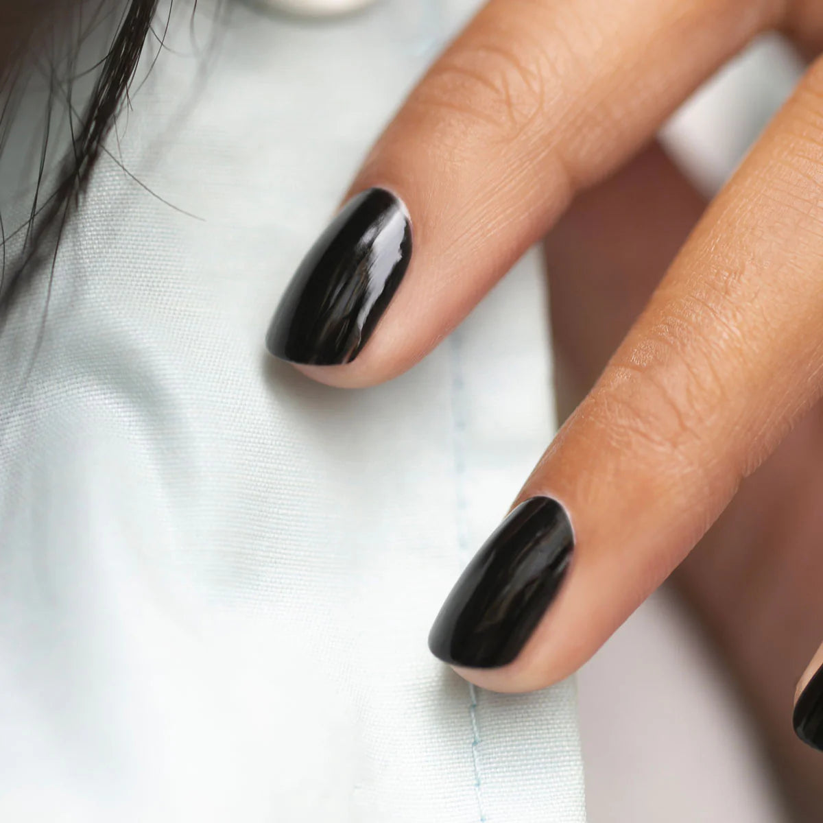 Semi-permanent LED Green Flash™ - Black | Nail - Polish Black shades | LOSHEN & CREM