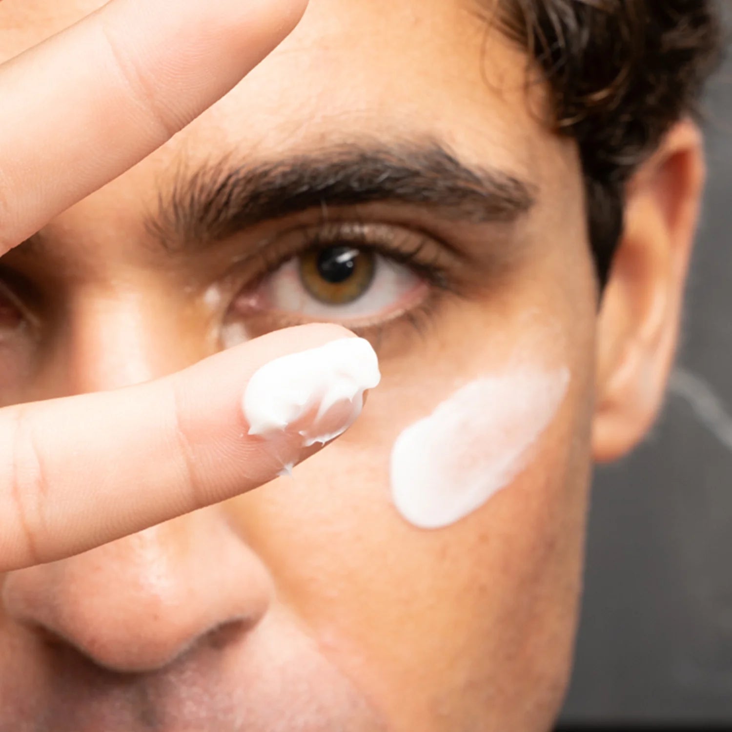 Revitalizing Eye Cream