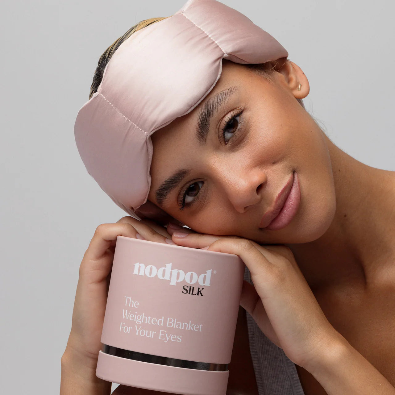 nodpod Mineralized Silk™ Sleep Mask | Mask - Weighted eye | LOSHEN & CREM