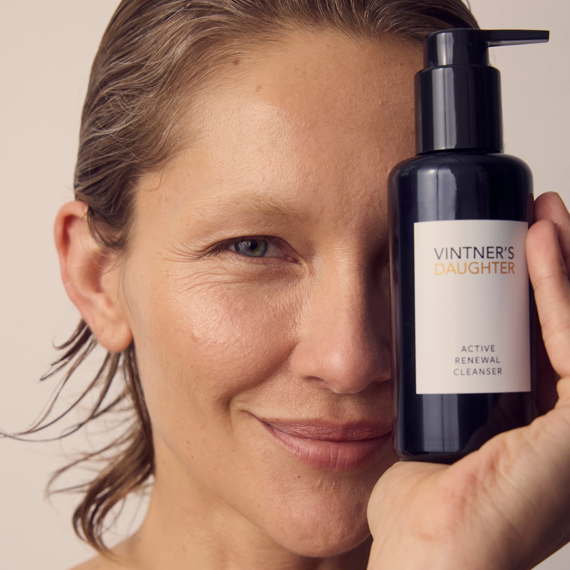 Vintner's Daughter Active Renewal Cleanser™ | Cleansing milk | LOSHEN & CREM