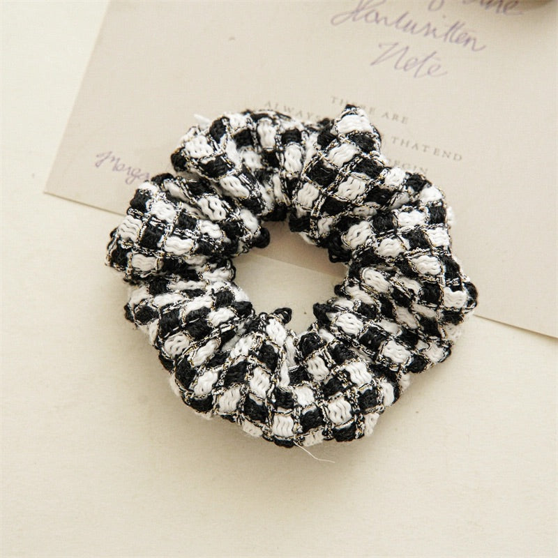 CHECKERED TWEED KNIT SCRUNCHIES | Headband | LOSHEN & CREM