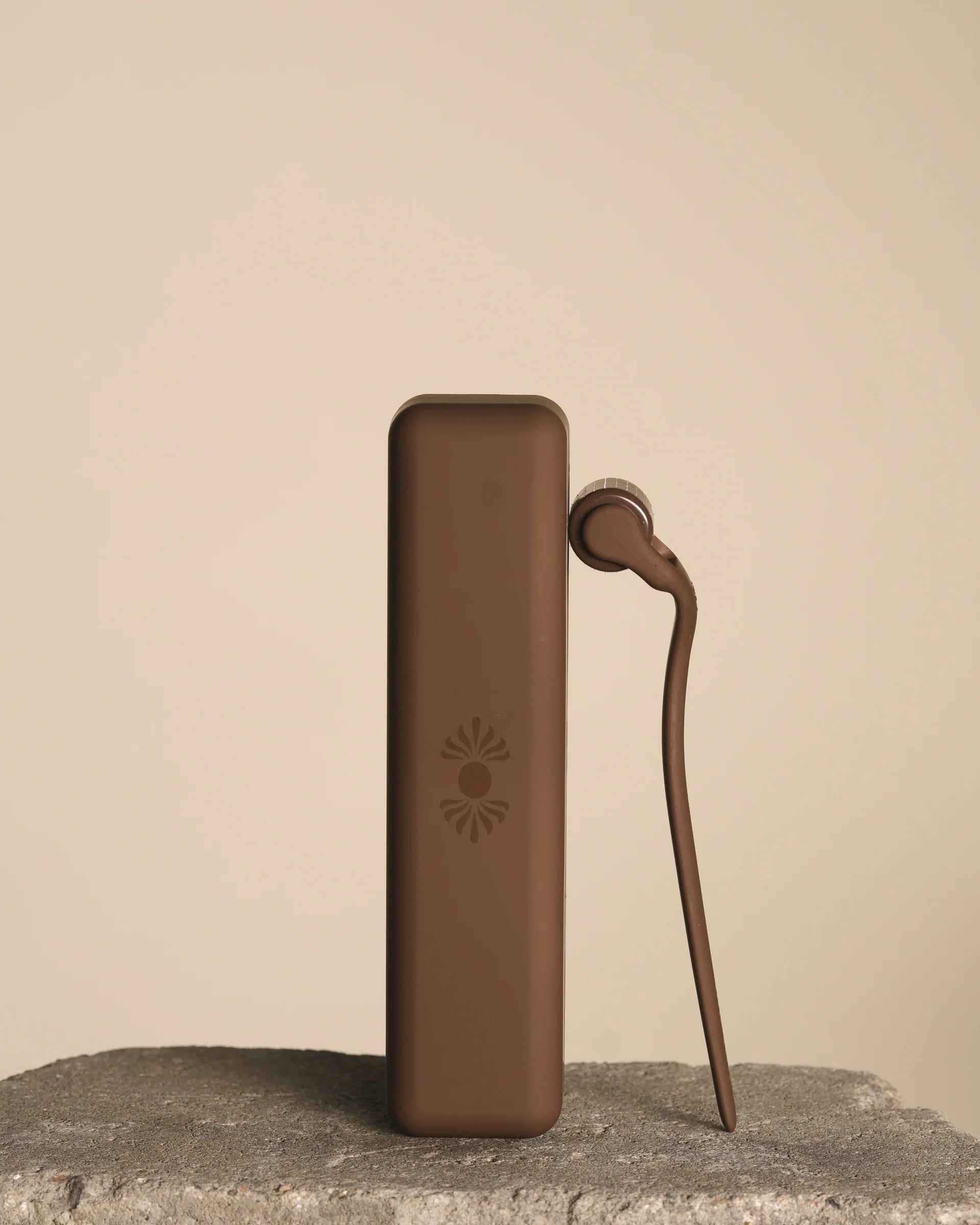 Bur Bur Growing Season Derma Roller - Scalp Stimulation Tool | Tools - Roller | LOSHEN & CREM