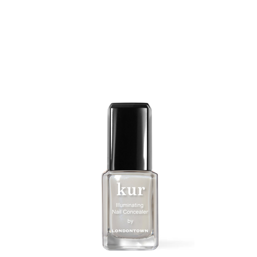 Illuminating nail concealer