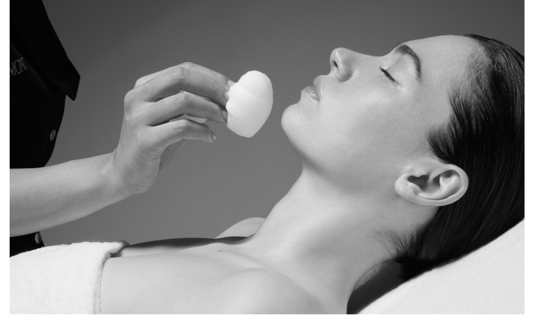 Rituel du visage Luminosité des Glaces de Valmont
