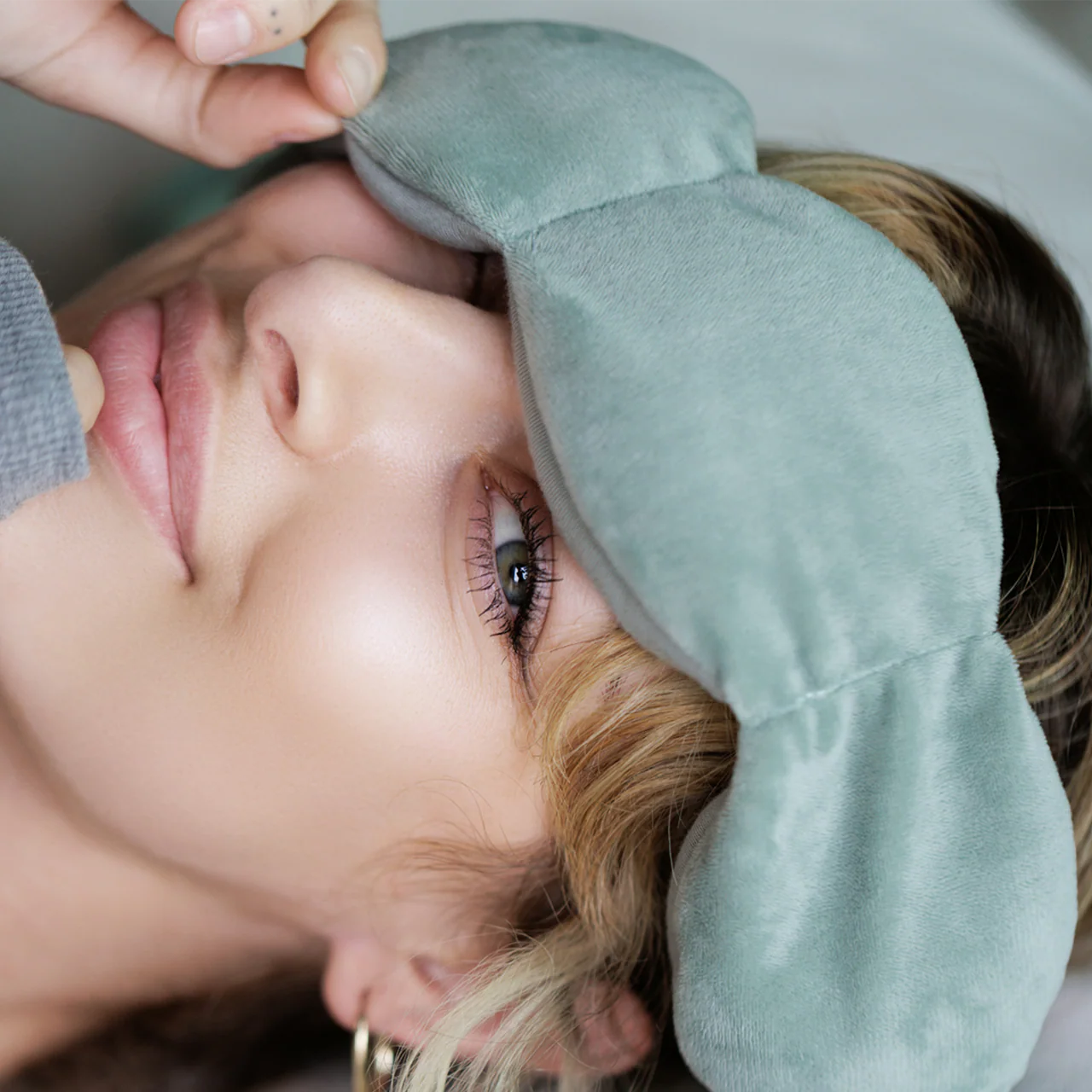 nodpod weighted sleep mask | Weighted eye mask | LOSHEN & CREM