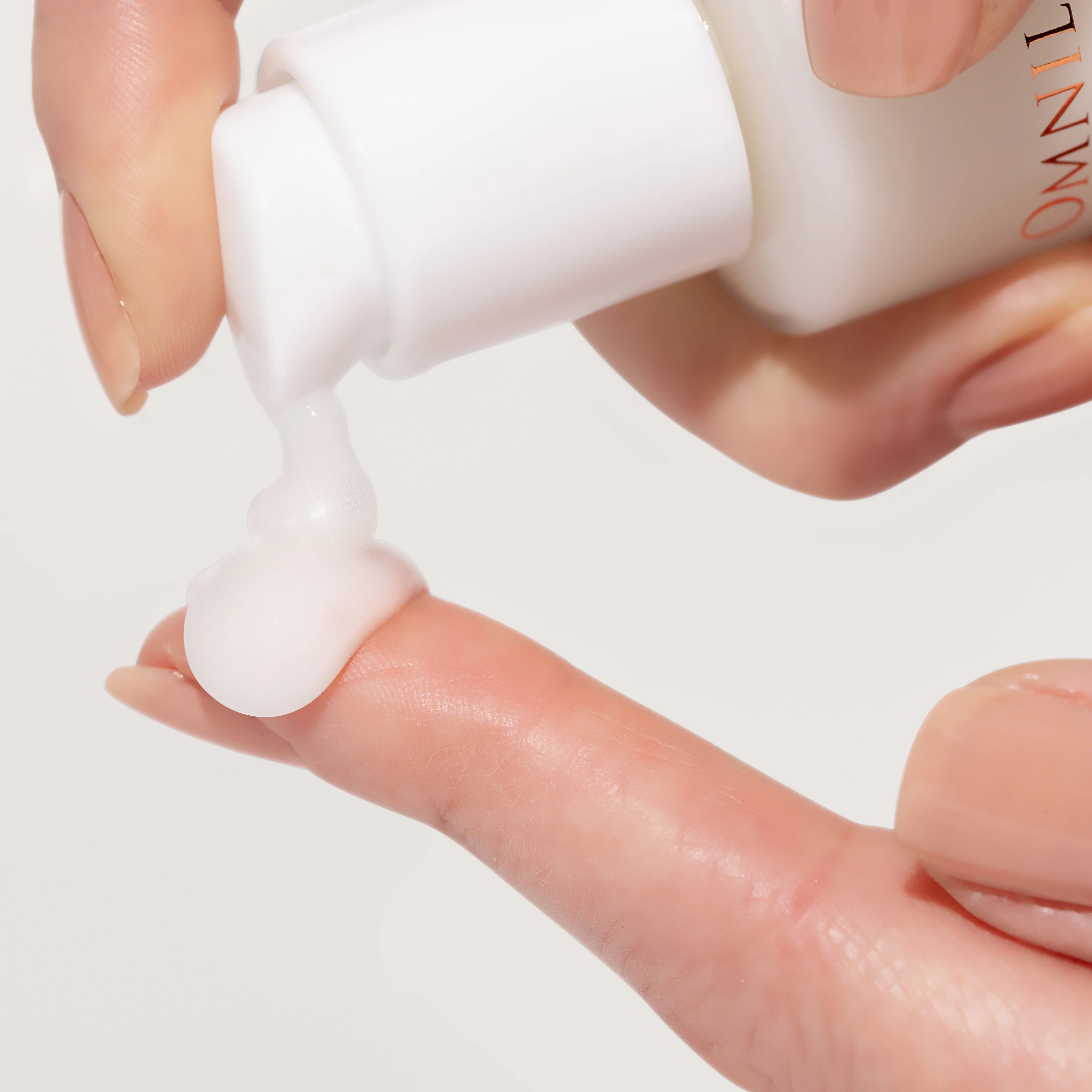 Squalane Jelly Moisturizer | Oily skin gel-cream | LOSHEN & CREM