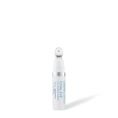 Soin teinté pour les yeux Colorescience Total Eye 3-in-1 Renewal Therapy FPS 35, tube avec applicateur