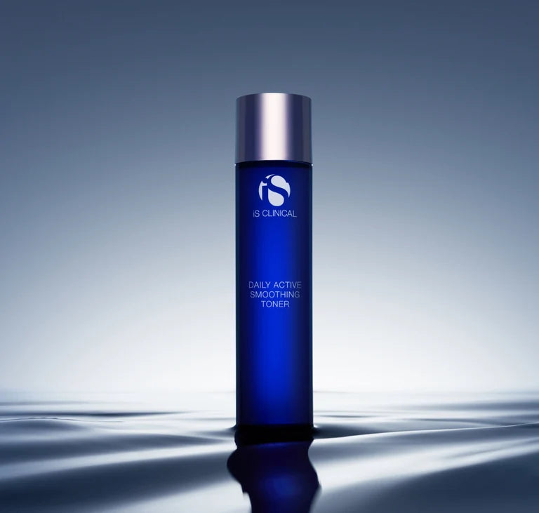 Daily exfoliating toner with AHA, BHA and PHAs by iS Clinical