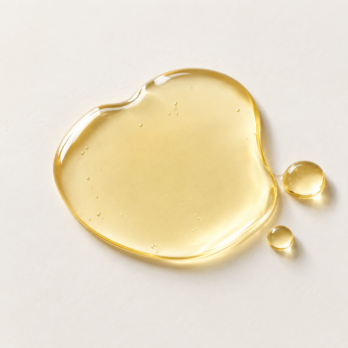 Tsubaki Oil, Sacha Inchi Oil, Jojoba Extract and Sandalwood Oil