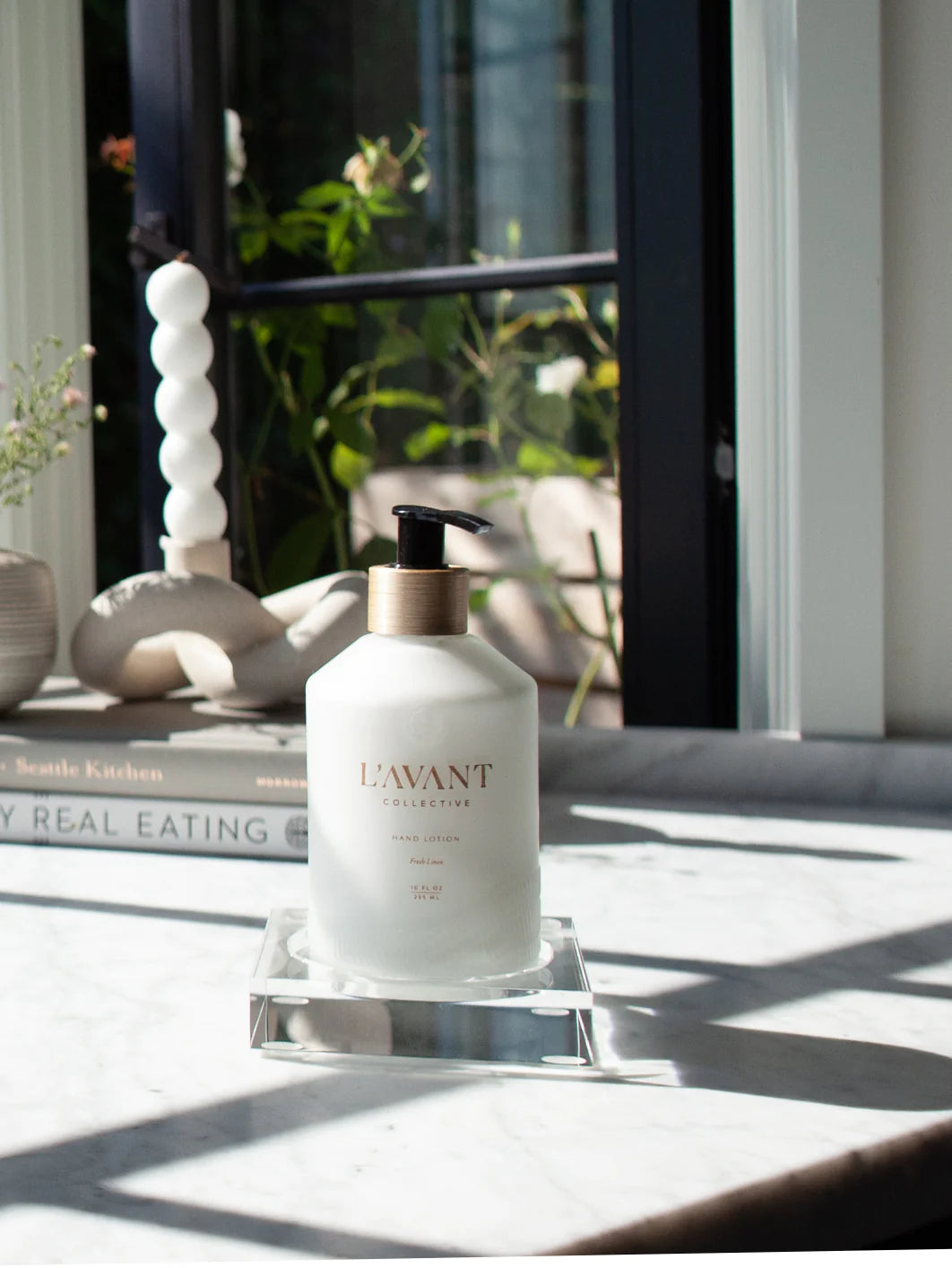 LUCITE TRAY | Decorative tray | LOSHEN & CREM